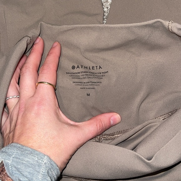 Athleta mineral Color Leggings Size Medium Ruche Detail on Back - Picture 3 of 4